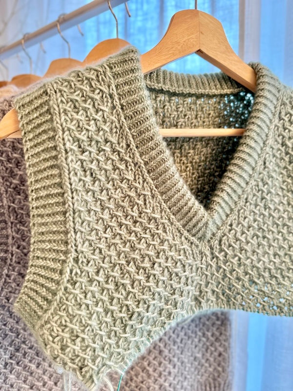 Gloria Vest (V-neck)