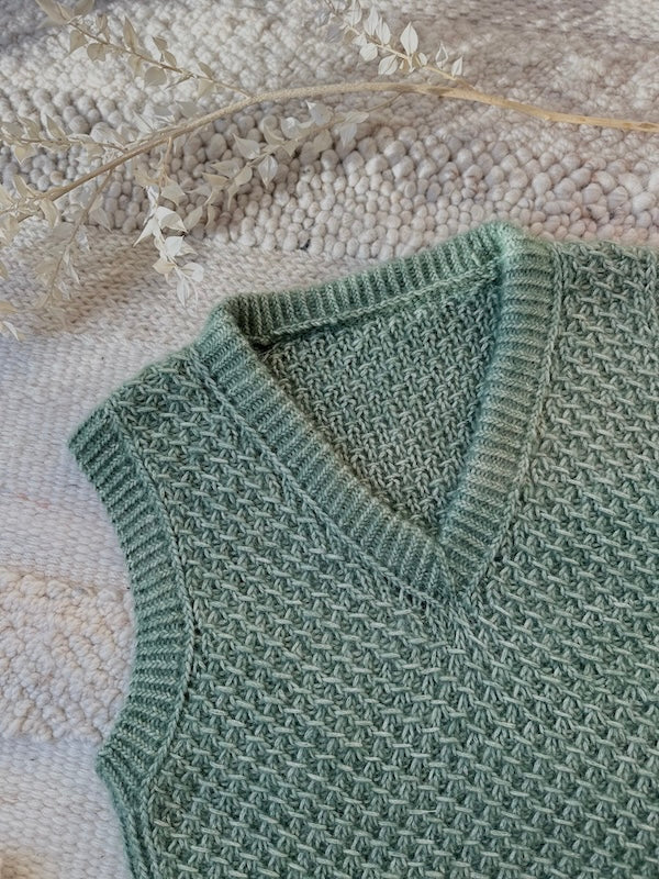 Gloria Vest (V-neck)