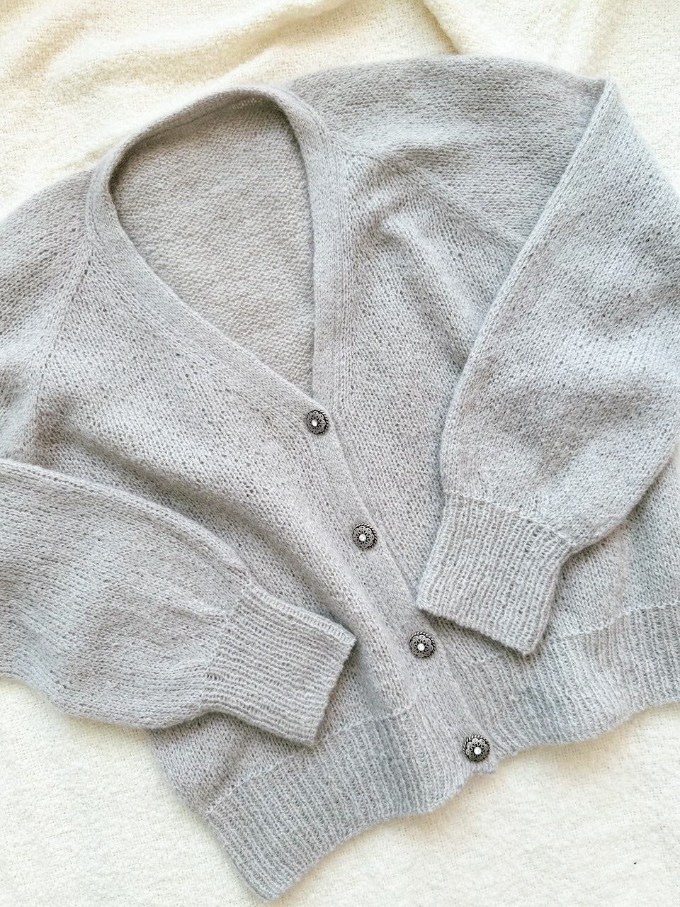 Grace Cardigan (V-neck)