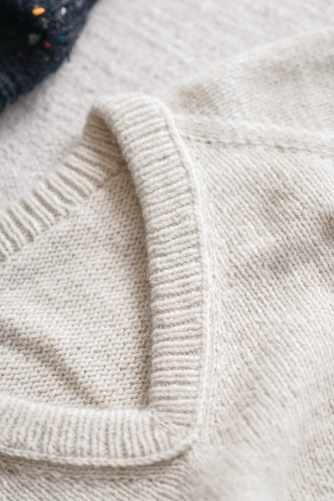 Grace Sweater (V-neck)