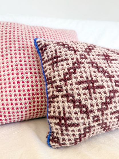 Labyrinth cushion