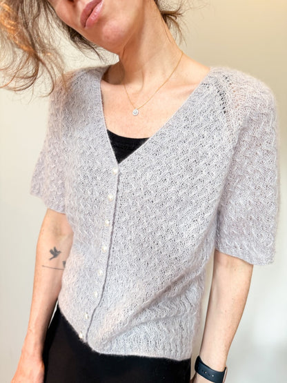 Renée Tee (V-neck)