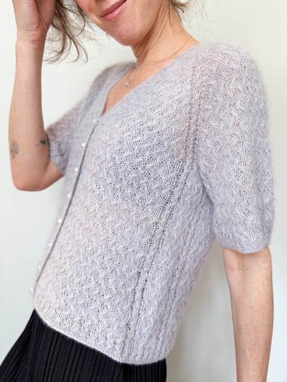 Renée Tee (V-neck)