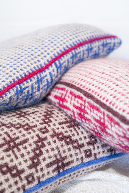 Labyrinth cushion
