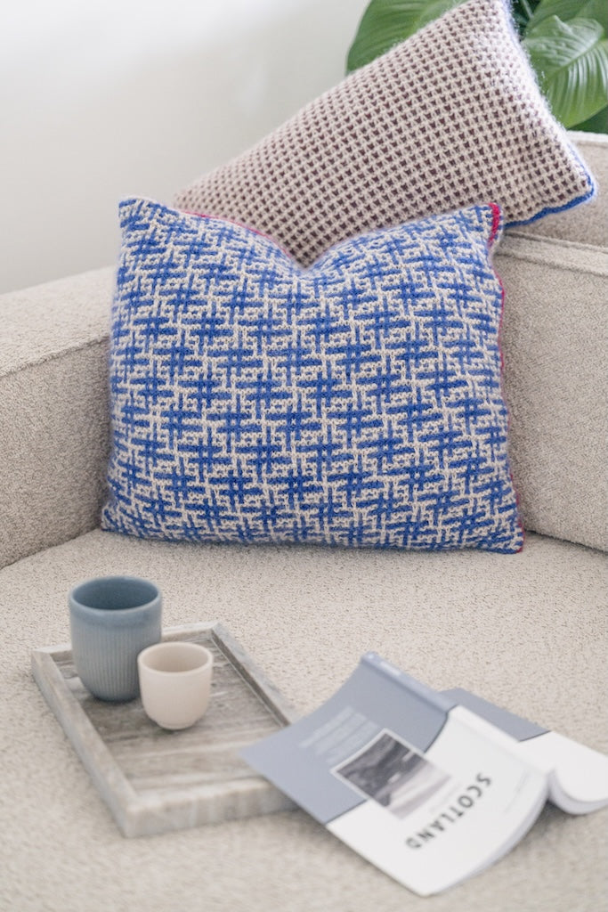 Labyrinth cushion
